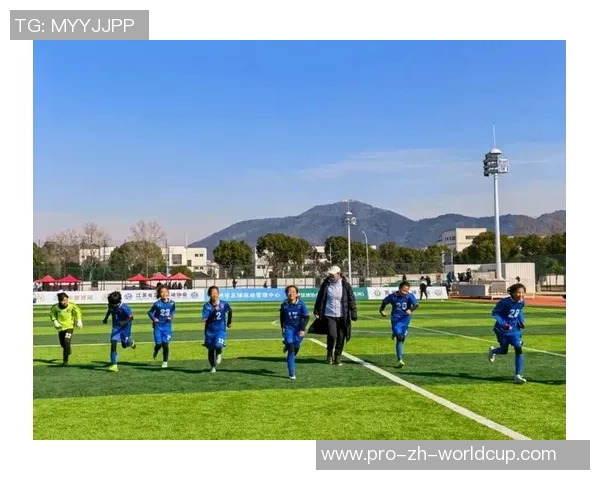 钱惠在足球领域的崛起与影响力探讨及其对女性运动员的启示